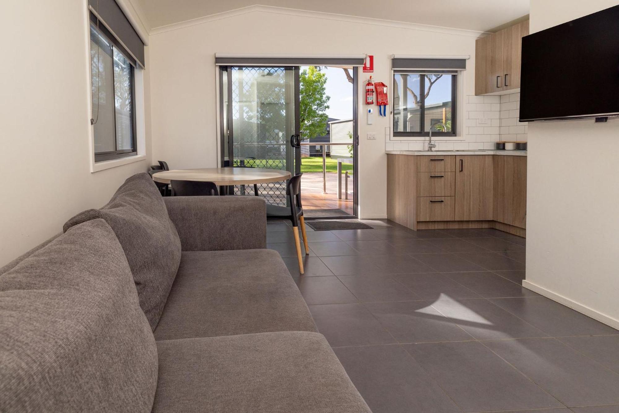 Big4 Renmark Riverfront Holiday Park Екстериор снимка