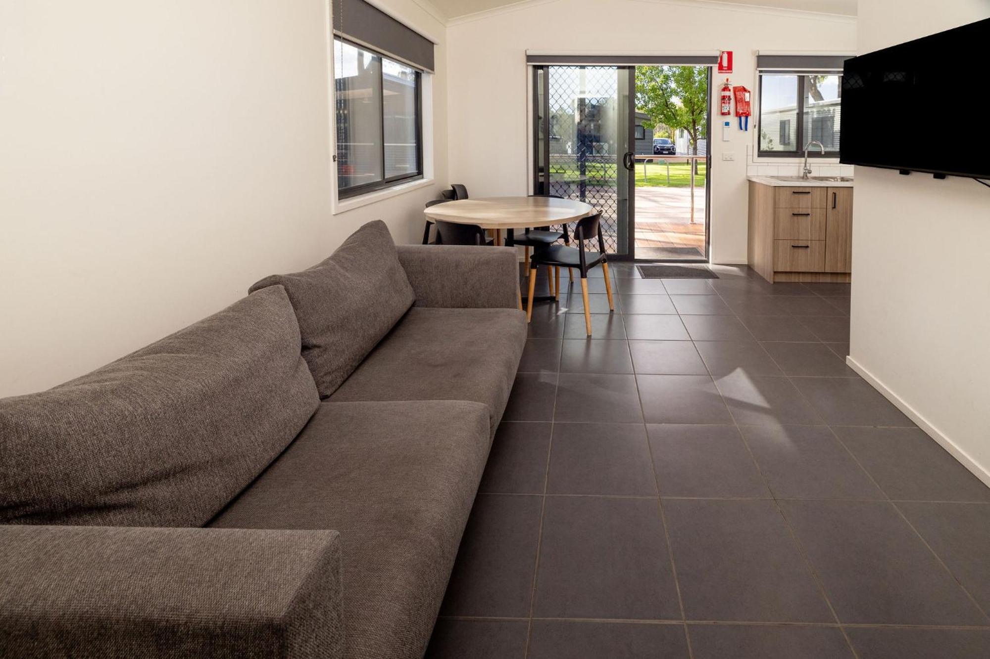 Big4 Renmark Riverfront Holiday Park Екстериор снимка