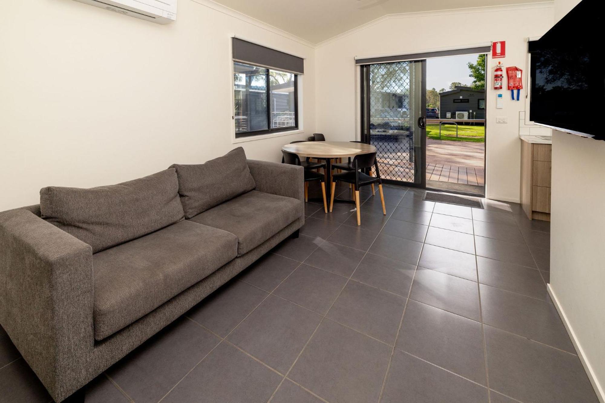 Big4 Renmark Riverfront Holiday Park Екстериор снимка