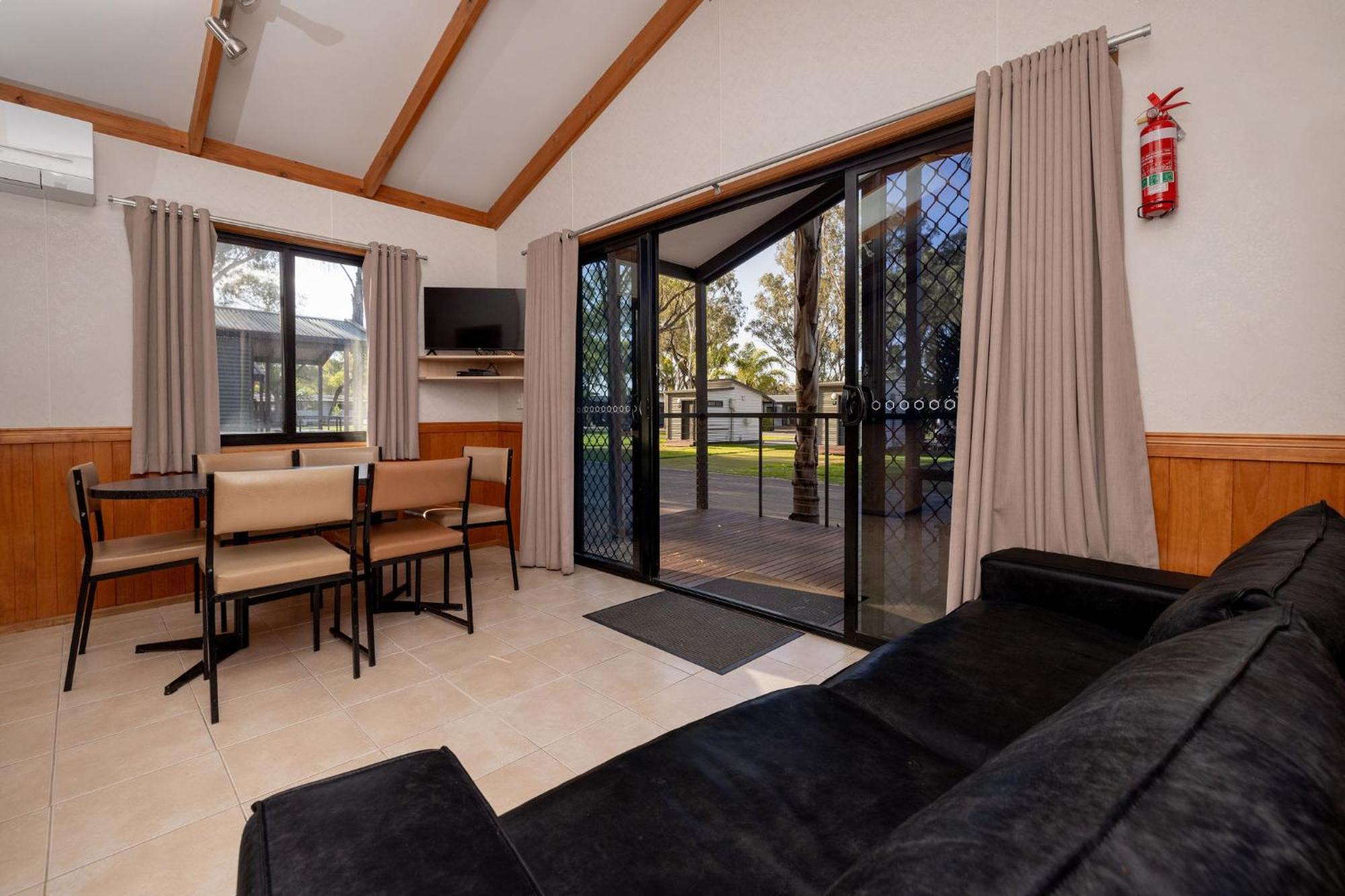 Big4 Renmark Riverfront Holiday Park Екстериор снимка