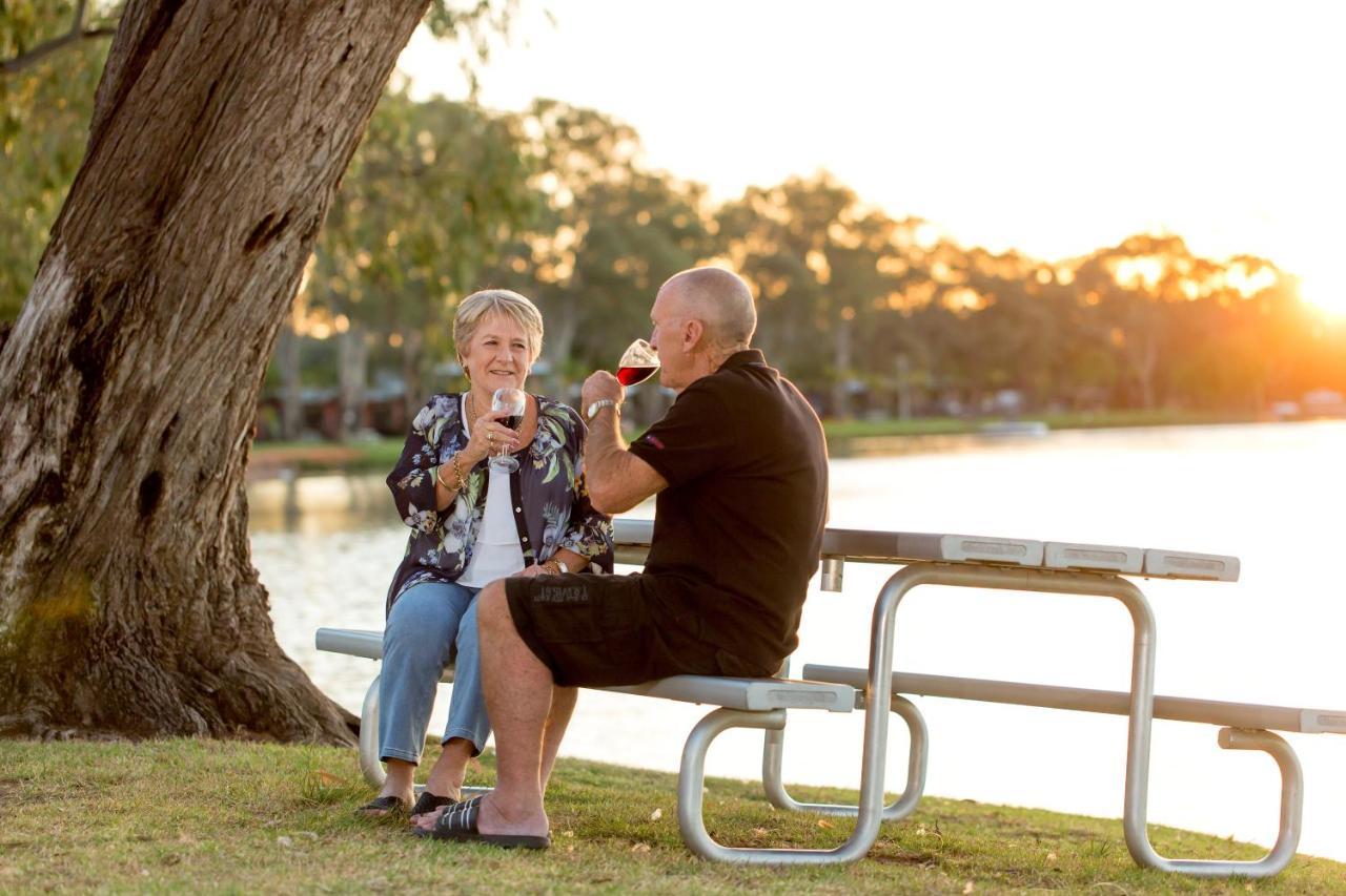 Big4 Renmark Riverfront Holiday Park Екстериор снимка
